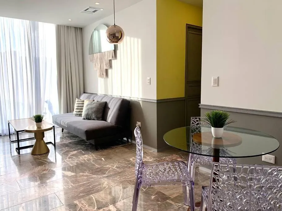 “Singular Joy” Amazing Location And Roof Top プレヤデルカーメン 0*,  メキシコ